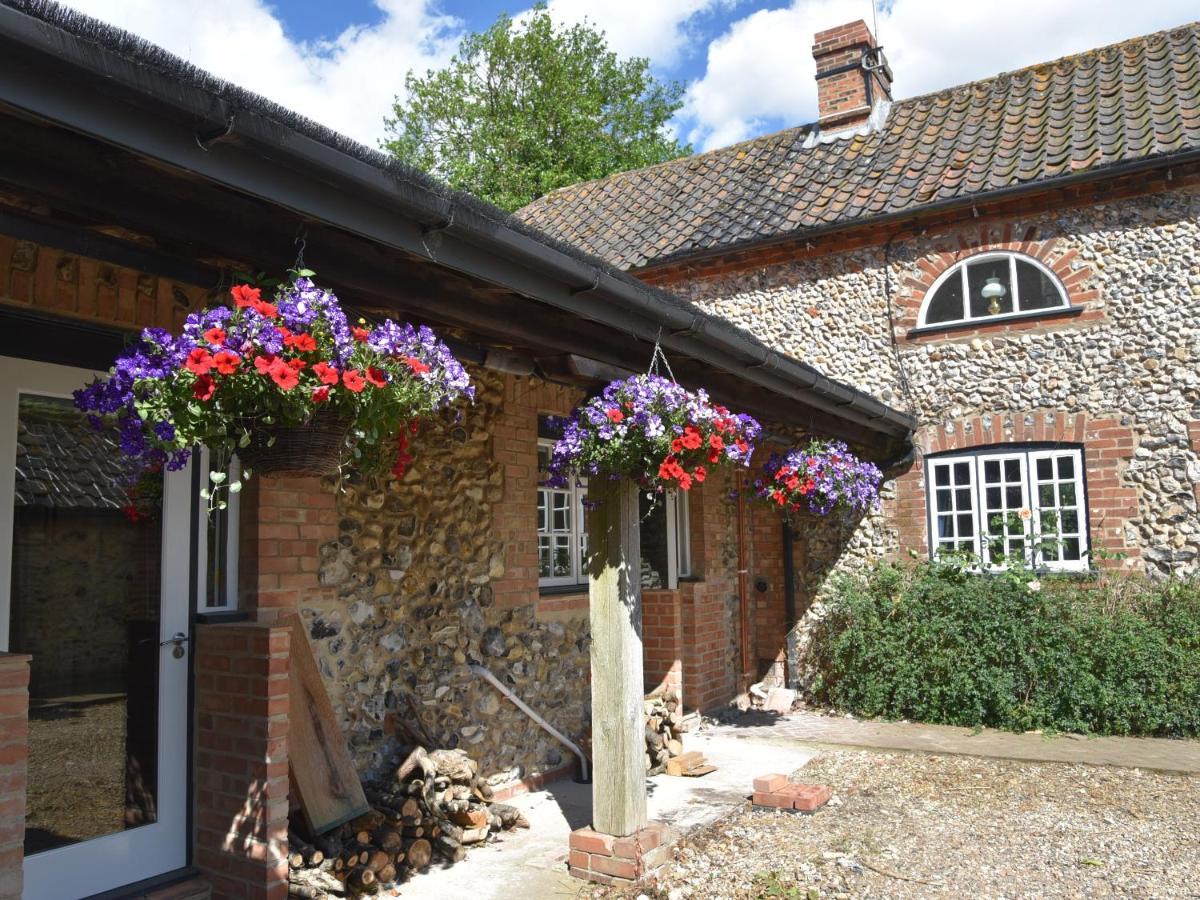 The Mill Bed & Breakfast Тетфорд Екстериор снимка