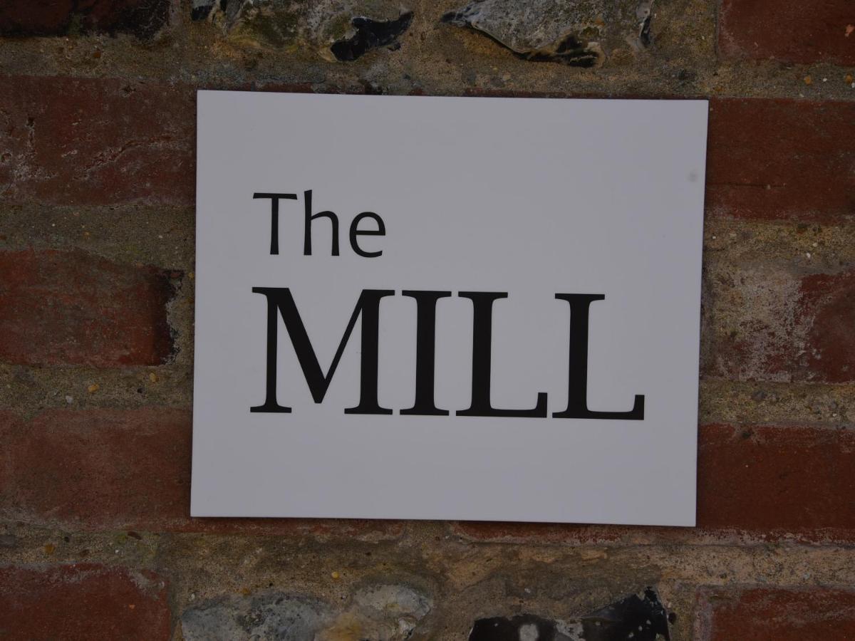 The Mill Bed & Breakfast Тетфорд Екстериор снимка
